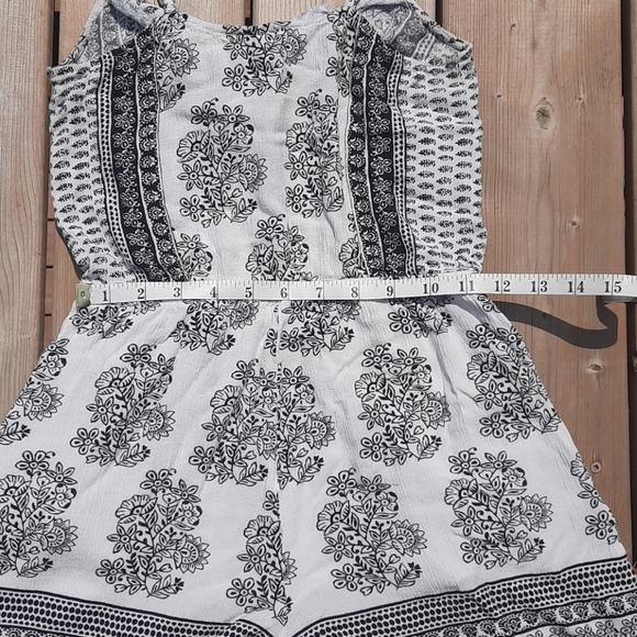 Romper - Picture 9 of 11